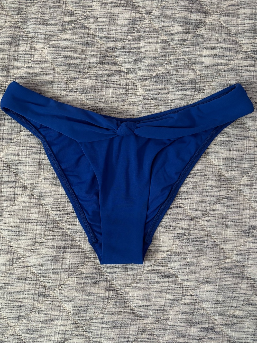 NWOT Robin Piccone Blue Thong Bikini Bottom Sz Small -